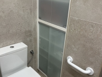 Mesas y muebles - 00